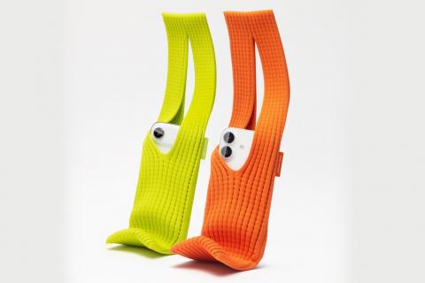 难以置信:苹果iPhone Pocket成为最热门新配件