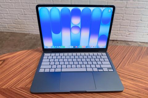 MacBook Neo 把 Windows 本打得满地找牙,还顺手记下了所有对手的名字