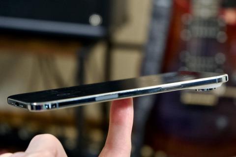 Ookla C1X报告里最炸裂的一点:大家居然都在抢购iPhone Air