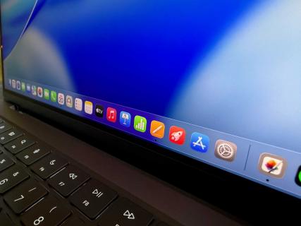 首款触控屏MacBook Pro传闻:10月28日发布?OLED屏、Dynamic Island与设计变化